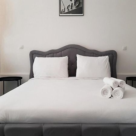 Sweet Apartment In Paris Montmartre Bagian luar foto