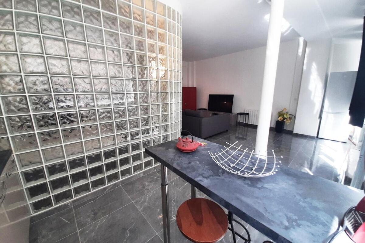 Sweet Apartment In Paris Montmartre Bagian luar foto