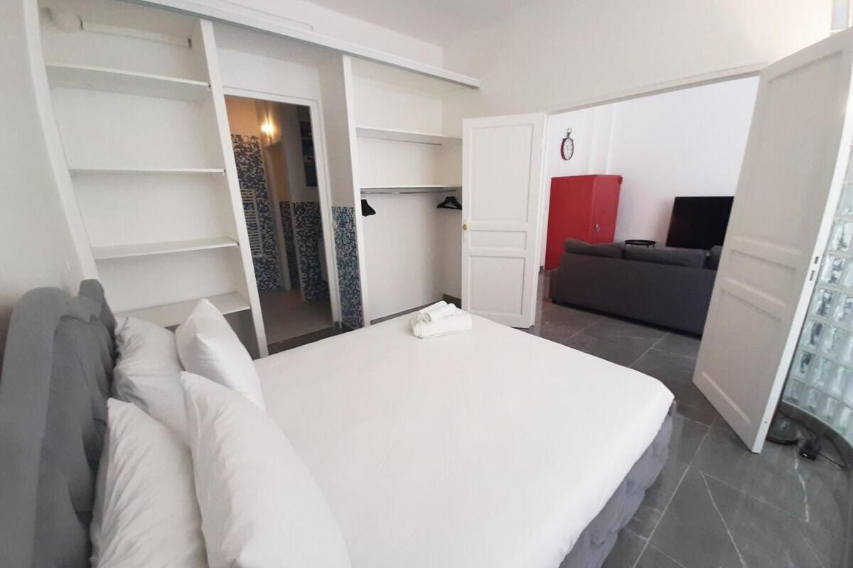 Sweet Apartment In Paris Montmartre Bagian luar foto
